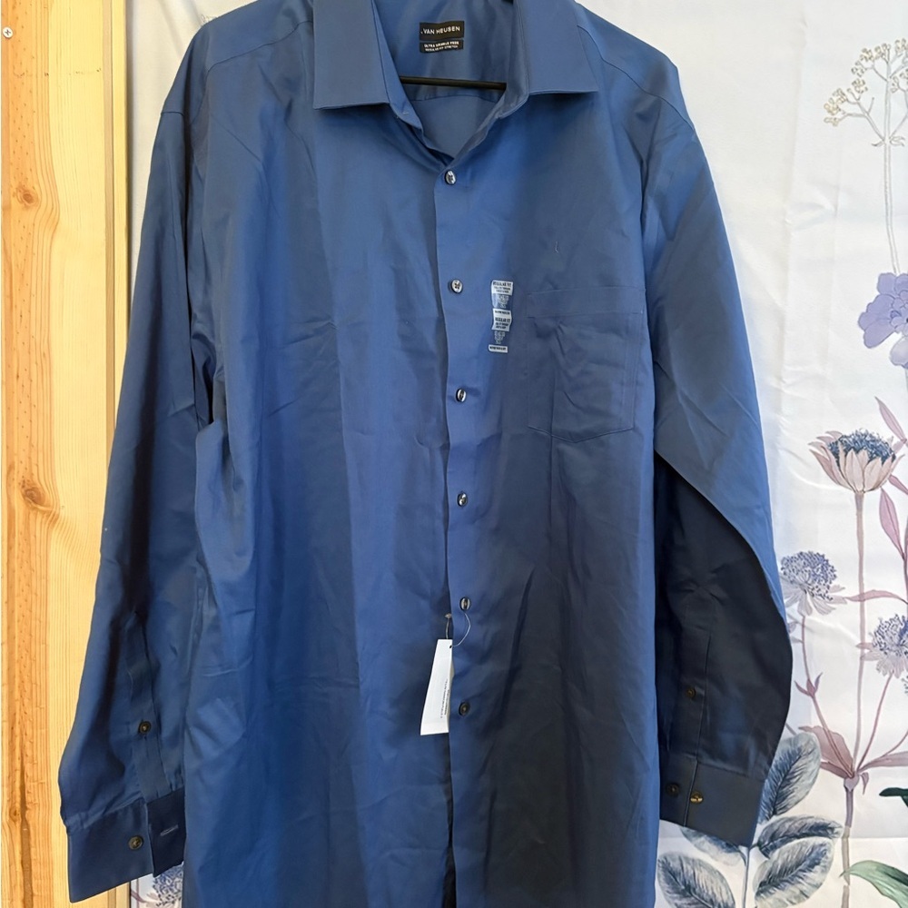 Van Heusen Men's Blue Dress Shirt